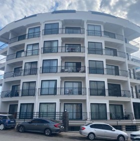 Вторинна квартира в житловому комплексі в мальовничому районі Аланії, Тосмур (08900)