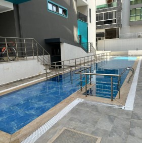 Квартира от инвестора 1+1 в жилом комплексе в центре Алании, пляж Клеопатра (12800)