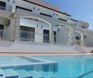 Luxurious complex with landscaped grounds on the first line of the sea in the village of Esentepe (011498)