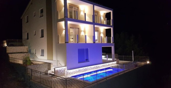 Villas, Сroatia, Dalmatia (028280) - pictures 2