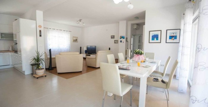 Villas, Сroatia, Dalmatia (042280) - pictures 13