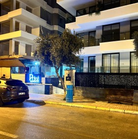 Квартира за 300 метрів від моря в житловому комплексі в центрі Аланії (34100)