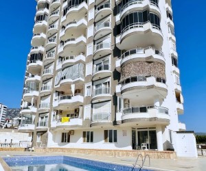 Spacious 2+1 apartment in a residential complex in Mahmutlar (36600)