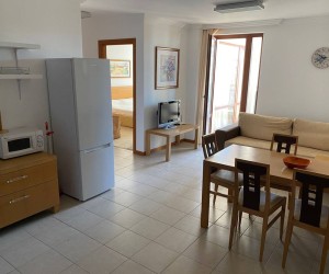 Spacious three-bedroom apartment on the first line by the sea in Ravda (360353)