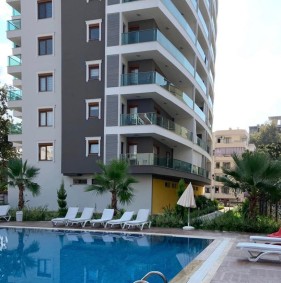 Чудова квартира в комплексі з інфраструктурою в районі Махмутлар (37000)