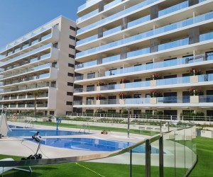 Apartment in a residential complex in the Pau 5 area in Playa de San Juan just 300 meters from the promenade (045237)