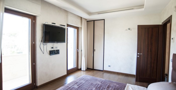Apartments, Italy, Rome (00771) - pictures 35