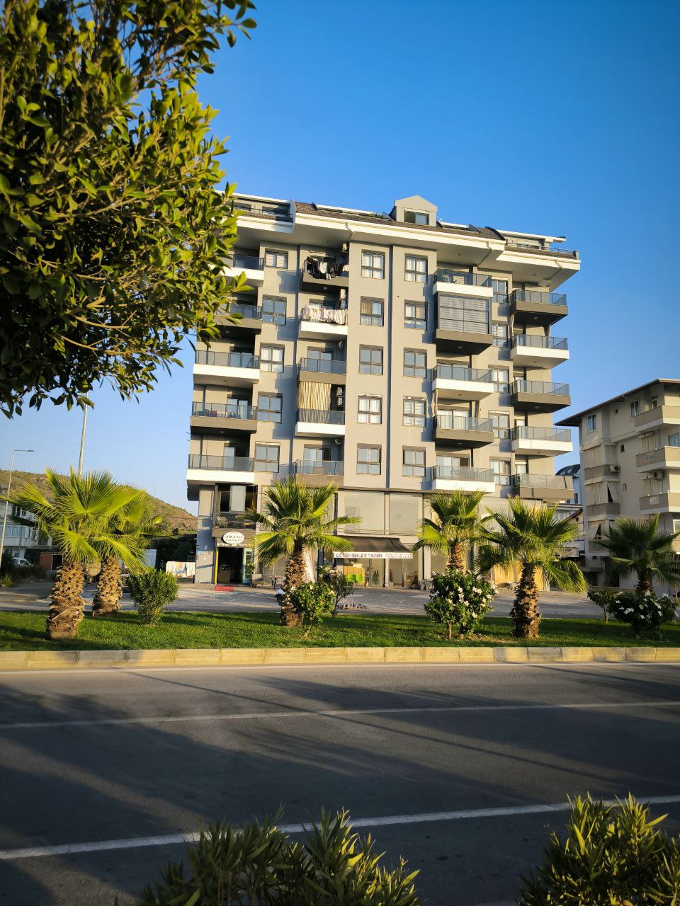 Новая квартира с мебелью, район Демирташ (37400)