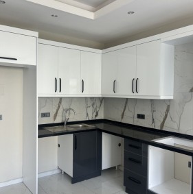 Уютная квартира в комплексе в 100 метрах от моря в районе Каргыджак (37900)