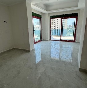 Квартира 1+1 в готовом жилом комплексе в районе Махмутлар (38600)