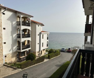 Apartment in a luxury complex on the first line of the sea in the resort town of Sveti Vlas (461353)