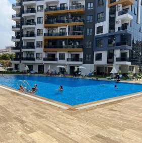 Квартира в житловому комплексі в районі Махмутлар (40100)