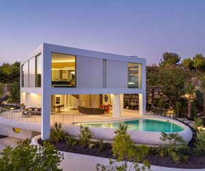 Contemporary Villa with Golf Views in Las Colinas (211237)