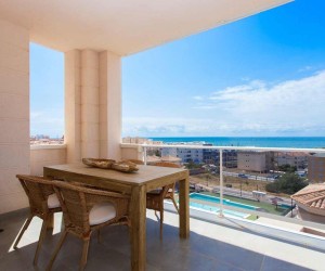 Spacious apartment with terrace by Levante beach in Santa Pola (220237)