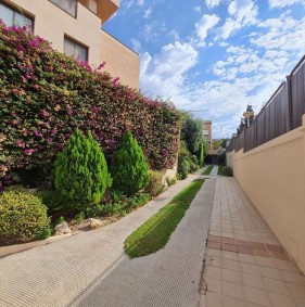 Розкішний таунхаус з винним льохом і панорамним видом на море (275237)